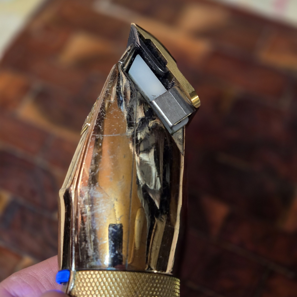 BaByliss Gold and Blue Hair Clipper - Picture 10 of 11